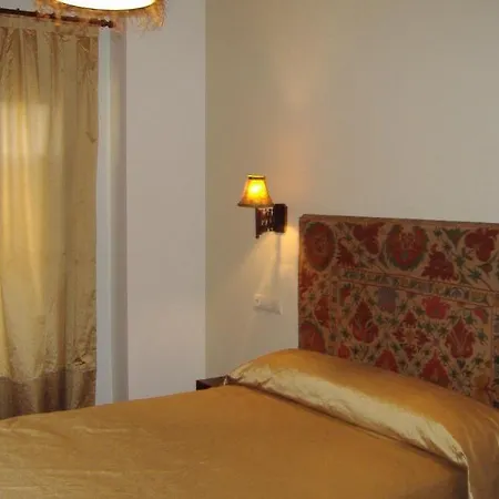 Hotel Palacio De Monfarracinos