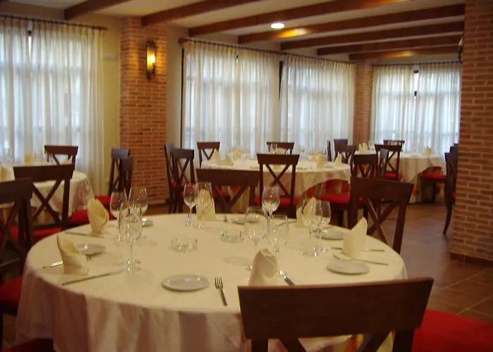 Palacio De Monfarracinos